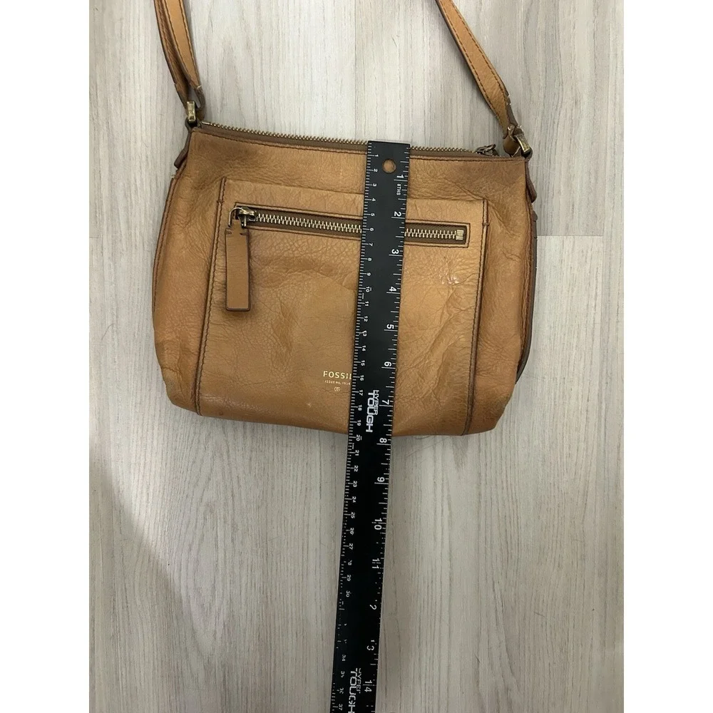 Fossil Leather Crossbody Bag Brown Cognac Zip Pocket Adjustable Strap